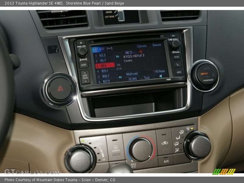 Shoreline Blue Pearl / Sand Beige 2013 Toyota Highlander SE 4WD
