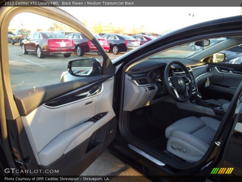Black Raven / Medium Titanium/Jet Black 2013 Cadillac XTS Luxury FWD