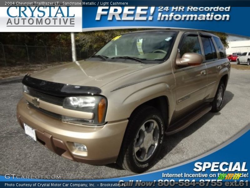 Sandstone Metallic / Light Cashmere 2004 Chevrolet TrailBlazer LT
