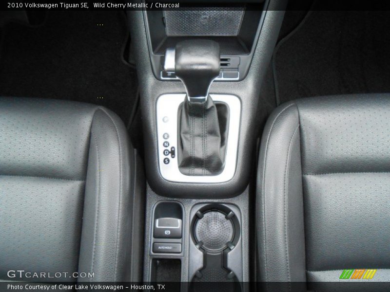 Wild Cherry Metallic / Charcoal 2010 Volkswagen Tiguan SE