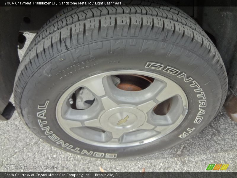 Sandstone Metallic / Light Cashmere 2004 Chevrolet TrailBlazer LT