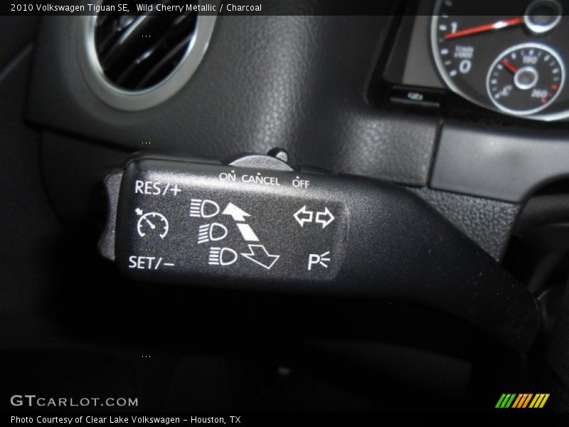 Wild Cherry Metallic / Charcoal 2010 Volkswagen Tiguan SE