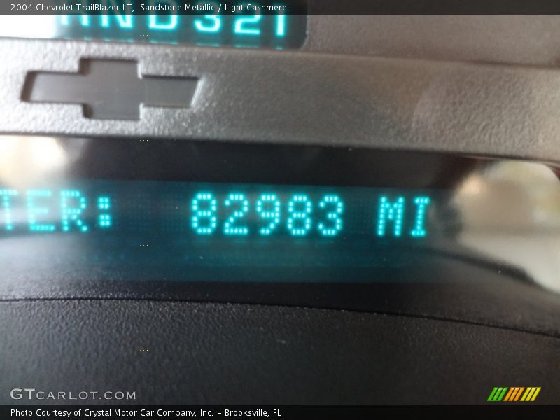 Sandstone Metallic / Light Cashmere 2004 Chevrolet TrailBlazer LT