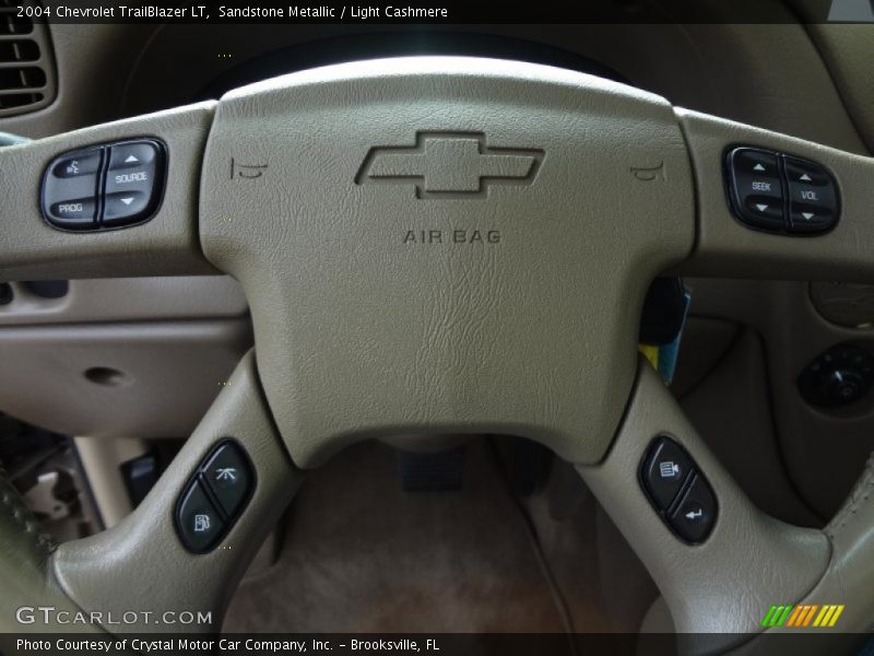 Sandstone Metallic / Light Cashmere 2004 Chevrolet TrailBlazer LT