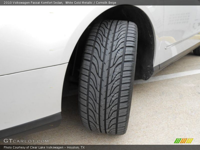 White Gold Metallic / Cornsilk Beige 2010 Volkswagen Passat Komfort Sedan