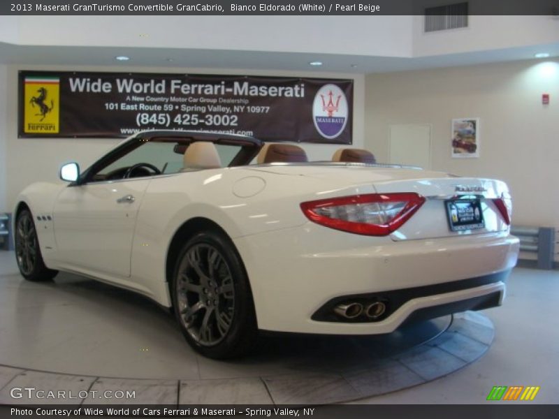 Bianco Eldorado (White) / Pearl Beige 2013 Maserati GranTurismo Convertible GranCabrio