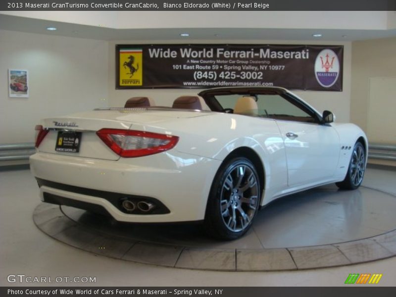 Bianco Eldorado (White) / Pearl Beige 2013 Maserati GranTurismo Convertible GranCabrio