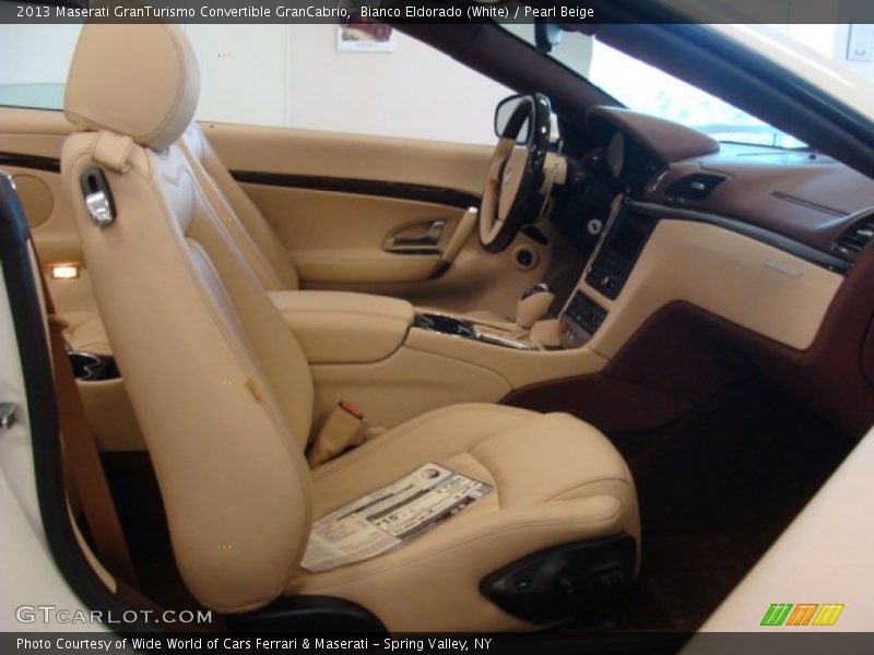 Front Seat of 2013 GranTurismo Convertible GranCabrio