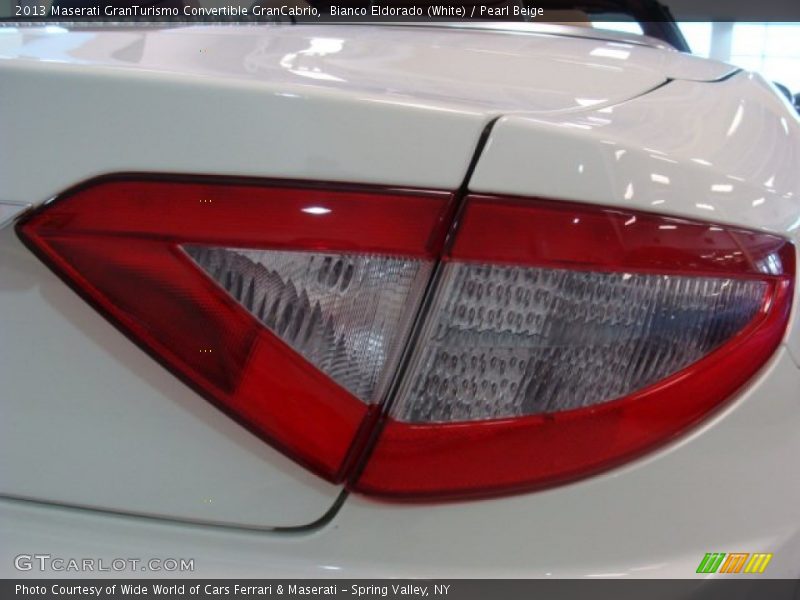 Bianco Eldorado (White) / Pearl Beige 2013 Maserati GranTurismo Convertible GranCabrio