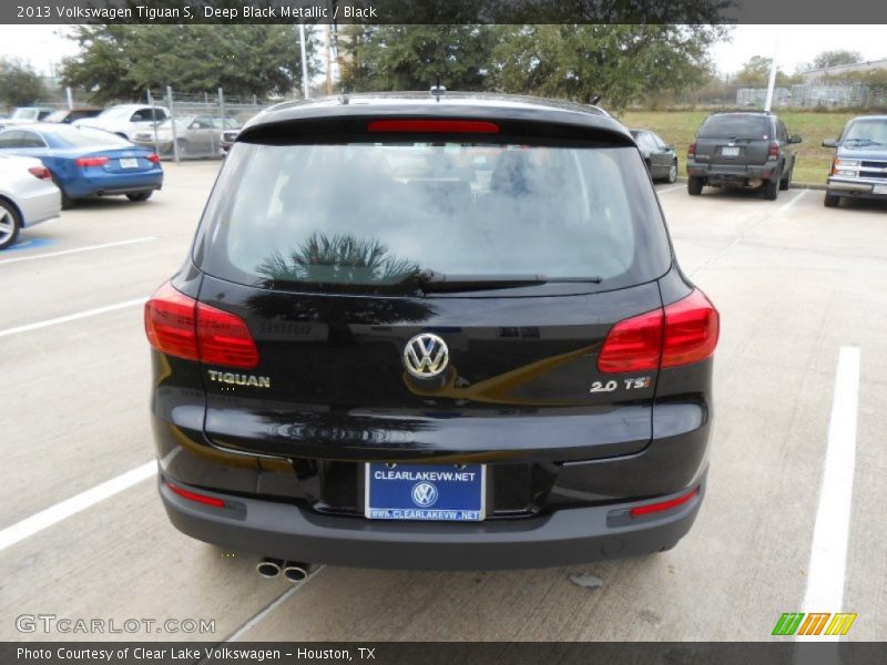 Deep Black Metallic / Black 2013 Volkswagen Tiguan S