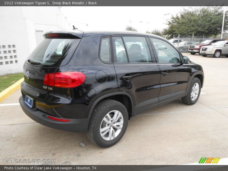 Deep Black Metallic / Black 2013 Volkswagen Tiguan S