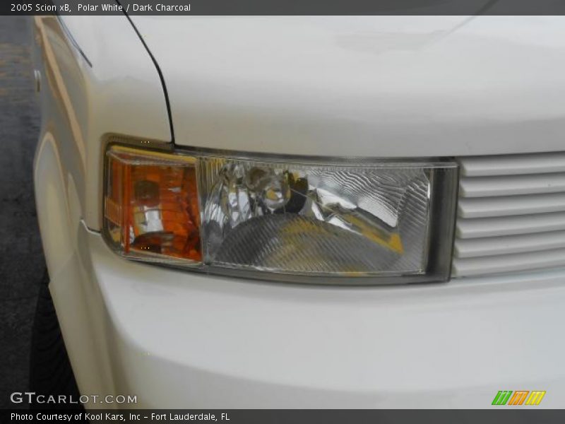 Polar White / Dark Charcoal 2005 Scion xB