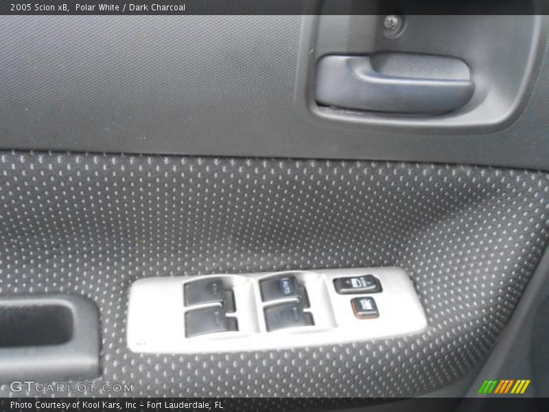 Polar White / Dark Charcoal 2005 Scion xB