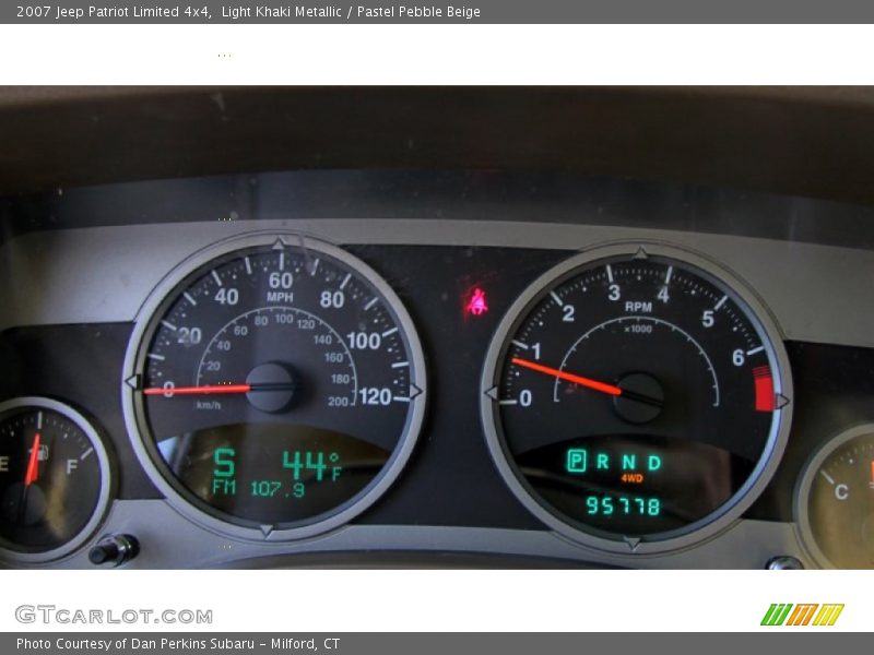 Light Khaki Metallic / Pastel Pebble Beige 2007 Jeep Patriot Limited 4x4