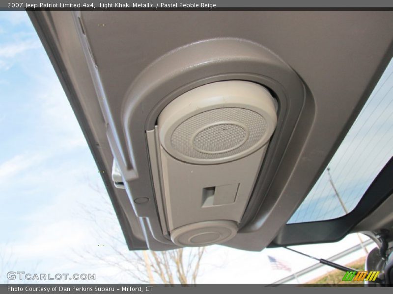 Light Khaki Metallic / Pastel Pebble Beige 2007 Jeep Patriot Limited 4x4