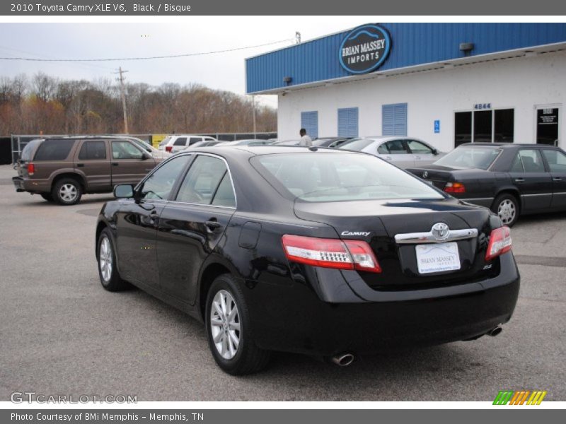 Black / Bisque 2010 Toyota Camry XLE V6