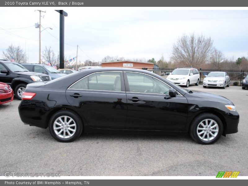 Black / Bisque 2010 Toyota Camry XLE V6