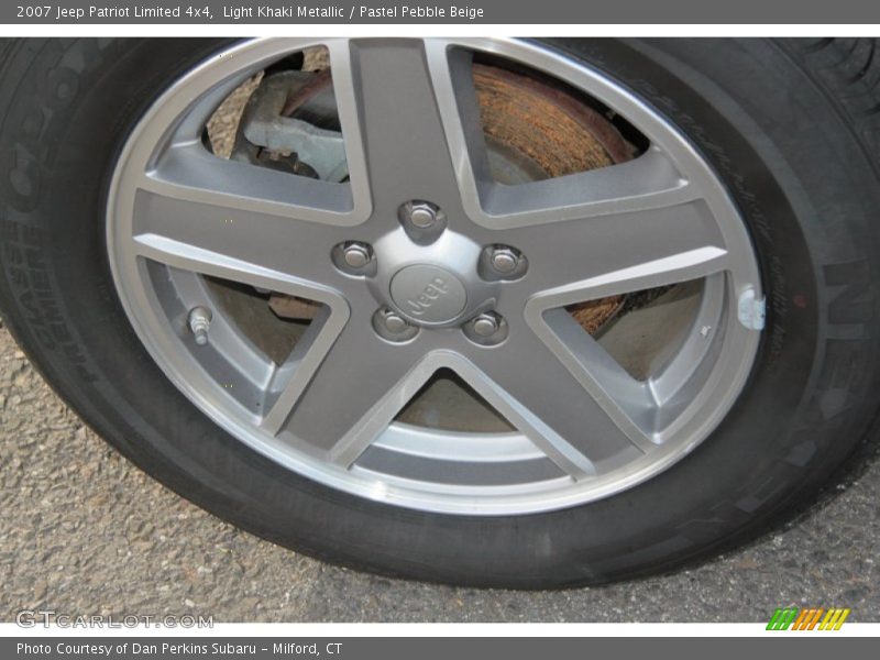 Light Khaki Metallic / Pastel Pebble Beige 2007 Jeep Patriot Limited 4x4