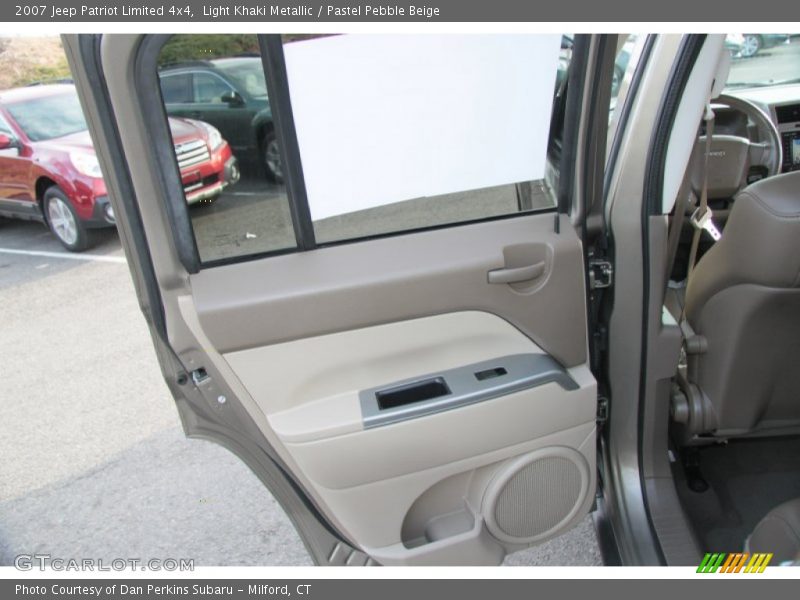 Light Khaki Metallic / Pastel Pebble Beige 2007 Jeep Patriot Limited 4x4