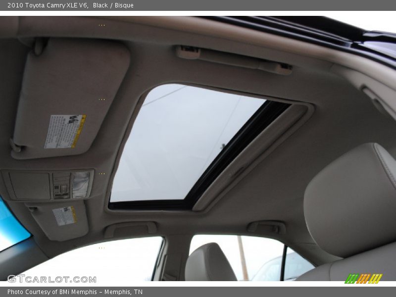 Black / Bisque 2010 Toyota Camry XLE V6