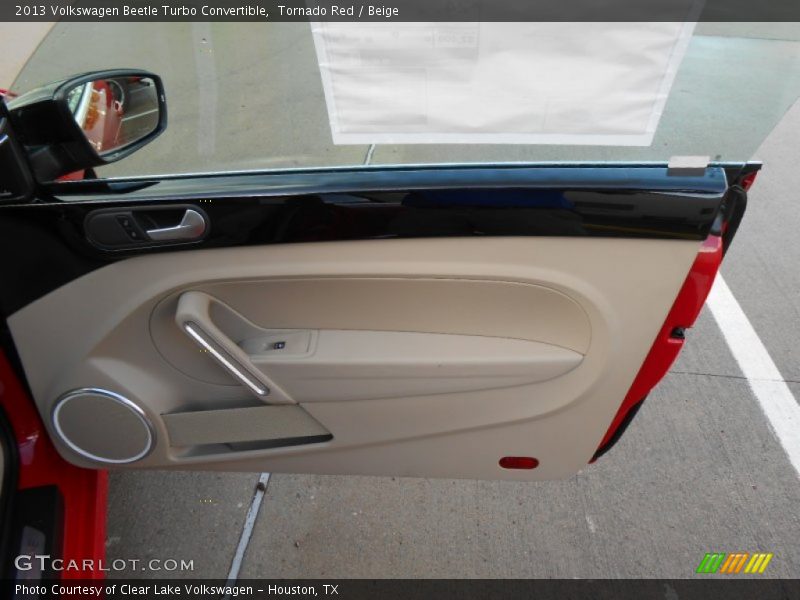 Door Panel of 2013 Beetle Turbo Convertible