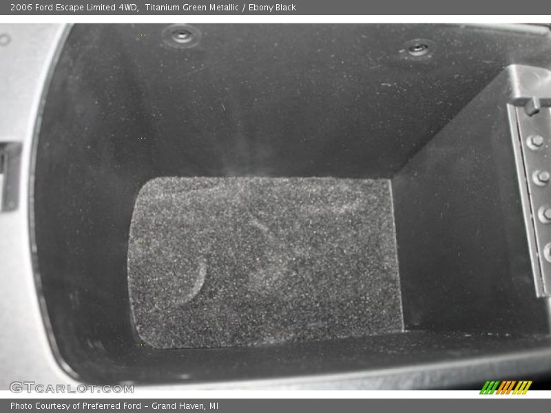 Titanium Green Metallic / Ebony Black 2006 Ford Escape Limited 4WD