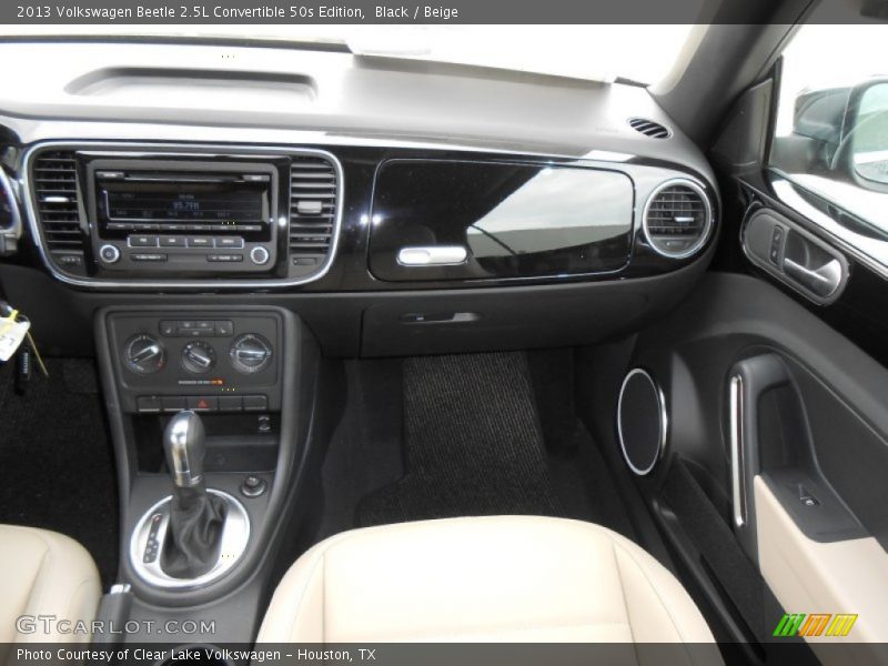 Dashboard of 2013 Beetle 2.5L Convertible 50s Edition