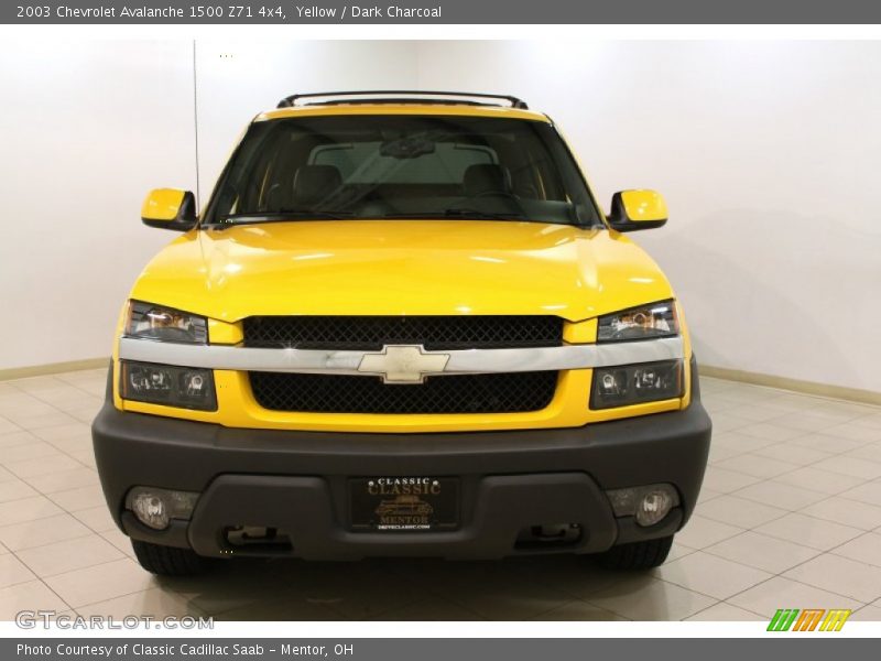 Yellow / Dark Charcoal 2003 Chevrolet Avalanche 1500 Z71 4x4