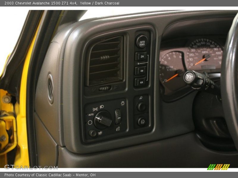 Controls of 2003 Avalanche 1500 Z71 4x4