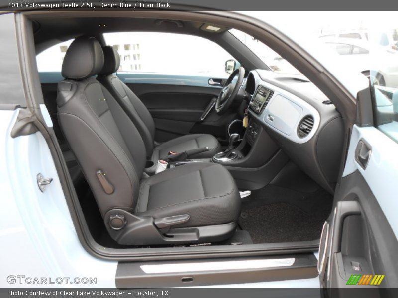 2013 Beetle 2.5L Titan Black Interior