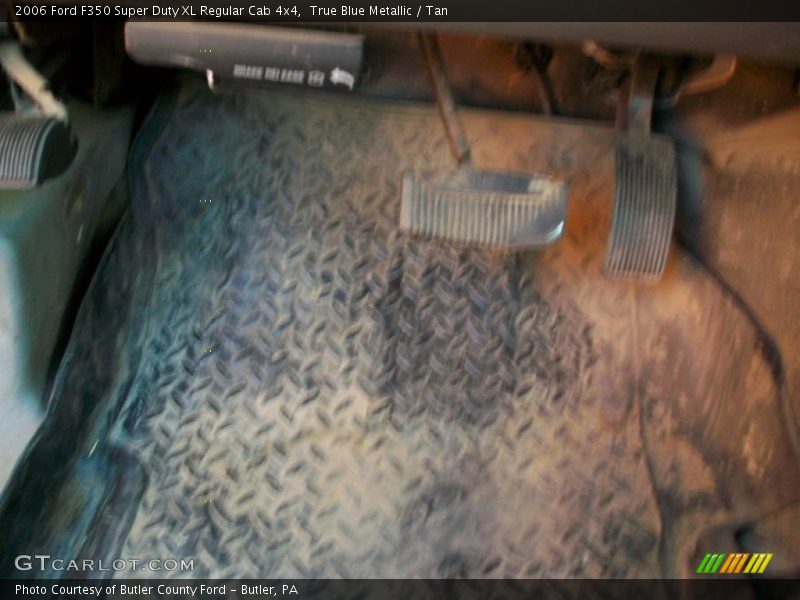 True Blue Metallic / Tan 2006 Ford F350 Super Duty XL Regular Cab 4x4