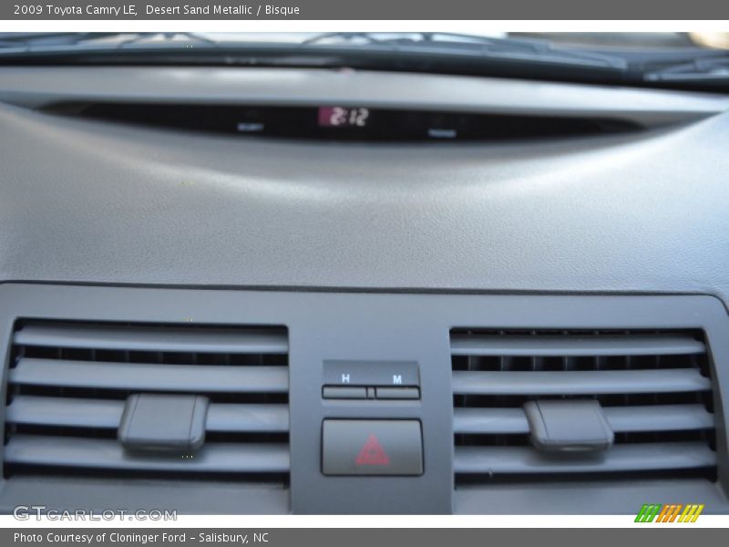 Desert Sand Metallic / Bisque 2009 Toyota Camry LE