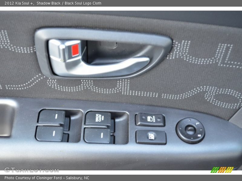 Shadow Black / Black Soul Logo Cloth 2012 Kia Soul +