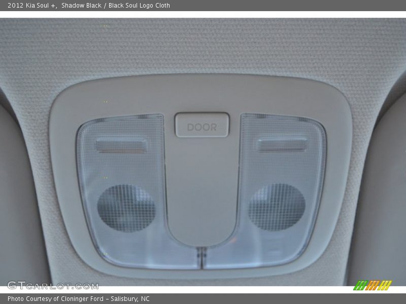 Shadow Black / Black Soul Logo Cloth 2012 Kia Soul +