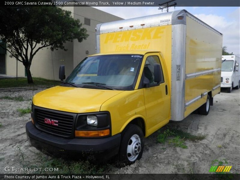 Yellow / Medium Pewter 2009 GMC Savana Cutaway 3500 Commercial Moving Truck