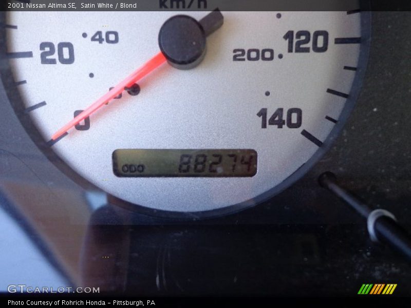 Satin White / Blond 2001 Nissan Altima SE