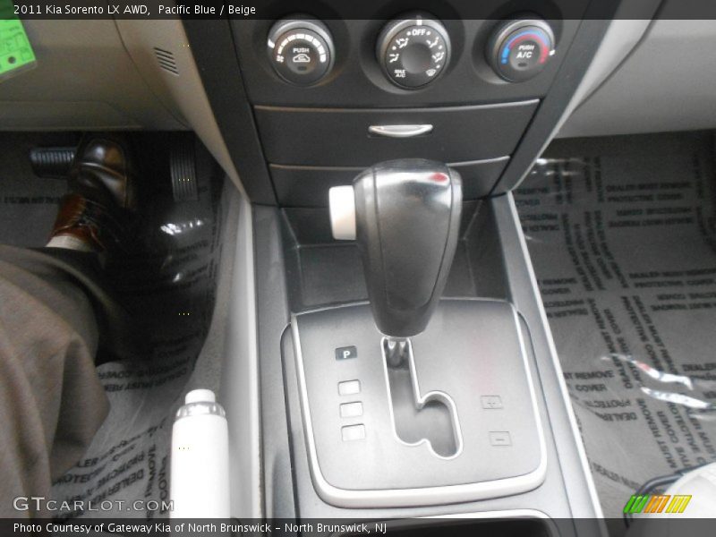 Pacific Blue / Beige 2011 Kia Sorento LX AWD