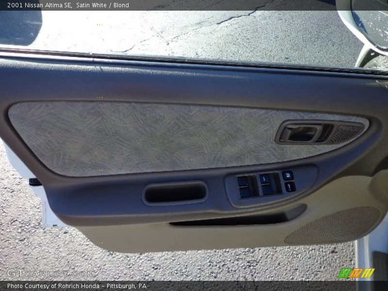 Satin White / Blond 2001 Nissan Altima SE