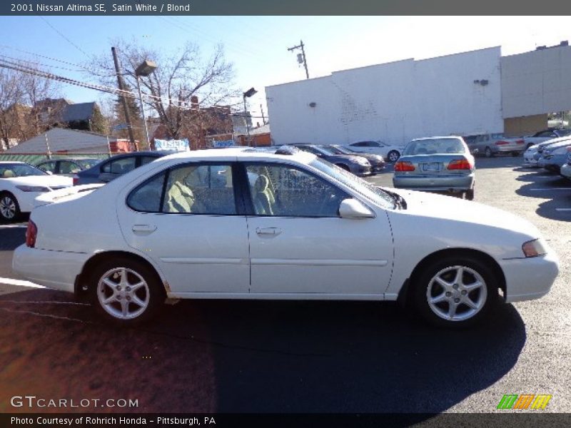 Satin White / Blond 2001 Nissan Altima SE