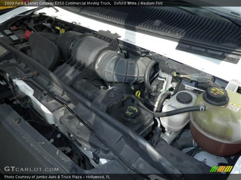 Oxford White / Medium Flint 2009 Ford E Series Cutaway E350 Commercial Moving Truck