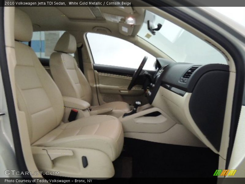 White Gold Metallic / Cornsilk Beige 2010 Volkswagen Jetta TDI Sedan