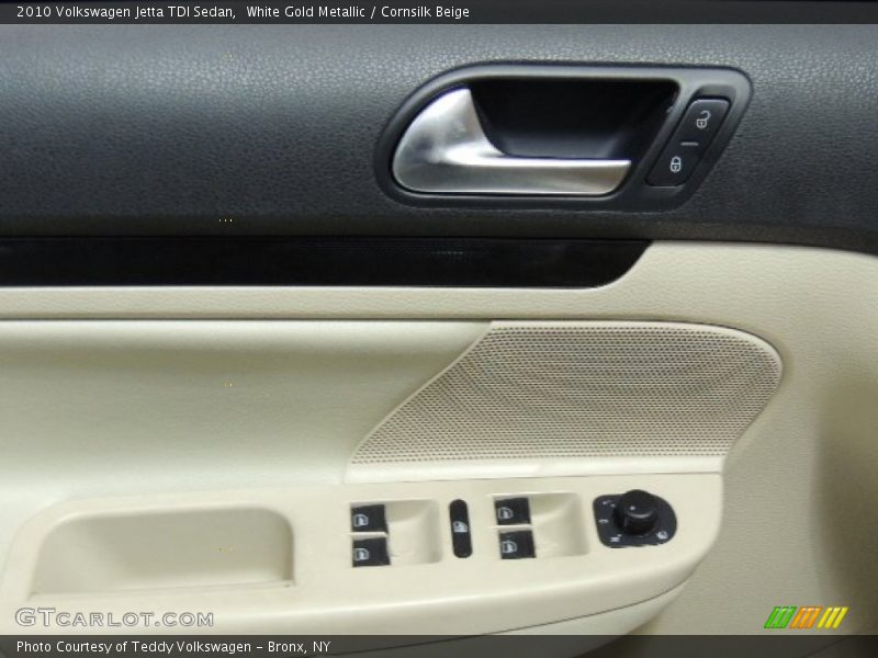 White Gold Metallic / Cornsilk Beige 2010 Volkswagen Jetta TDI Sedan