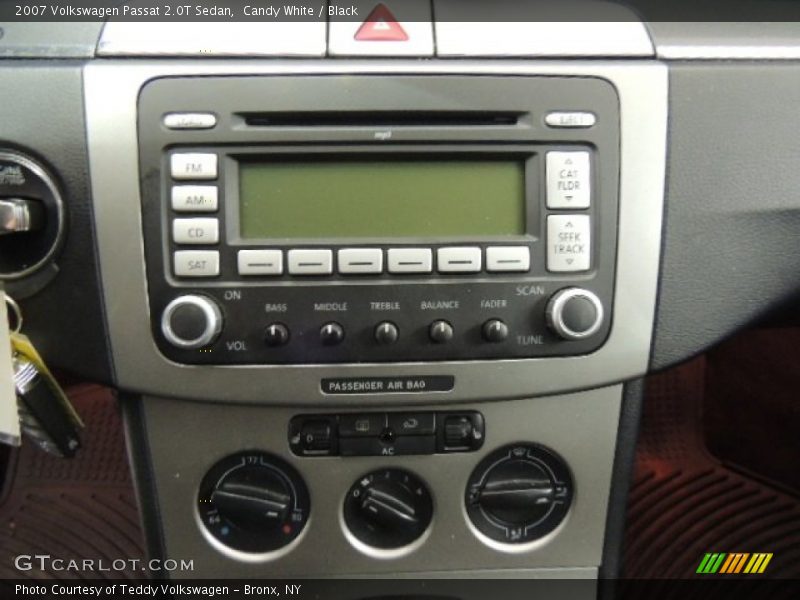 Candy White / Black 2007 Volkswagen Passat 2.0T Sedan