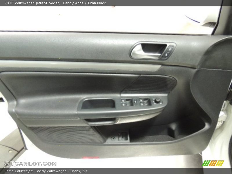 Candy White / Titan Black 2010 Volkswagen Jetta SE Sedan