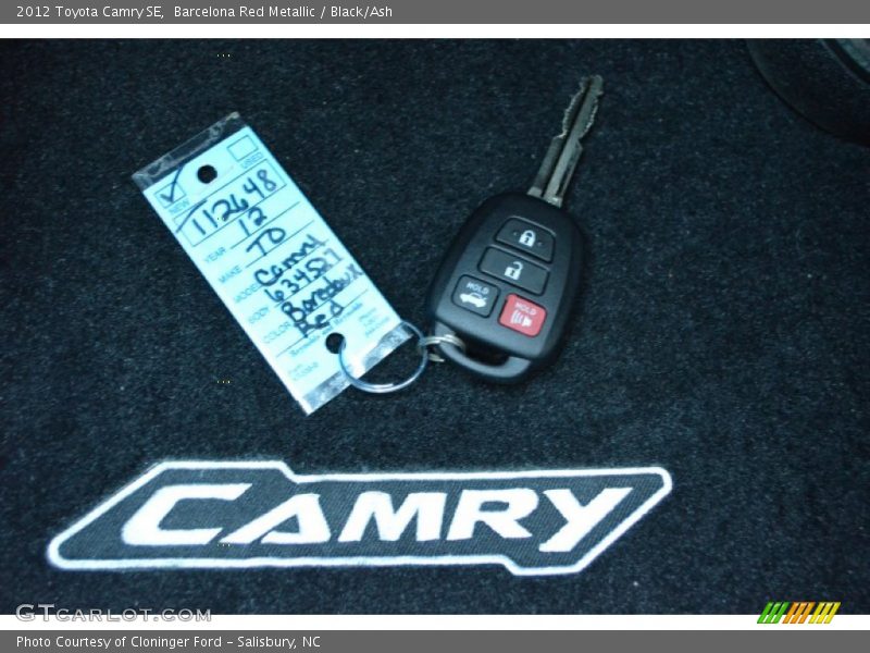 Barcelona Red Metallic / Black/Ash 2012 Toyota Camry SE