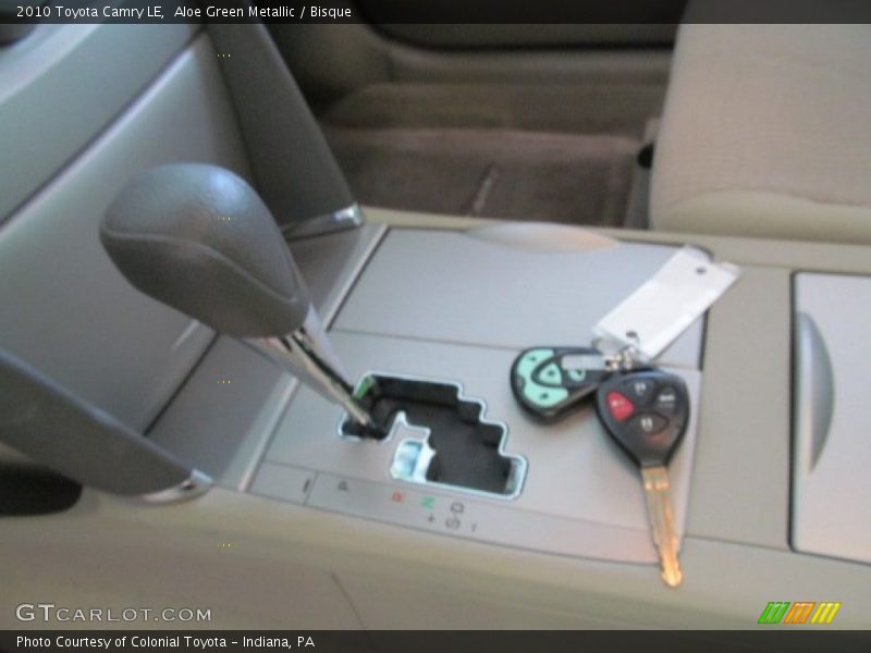 Aloe Green Metallic / Bisque 2010 Toyota Camry LE