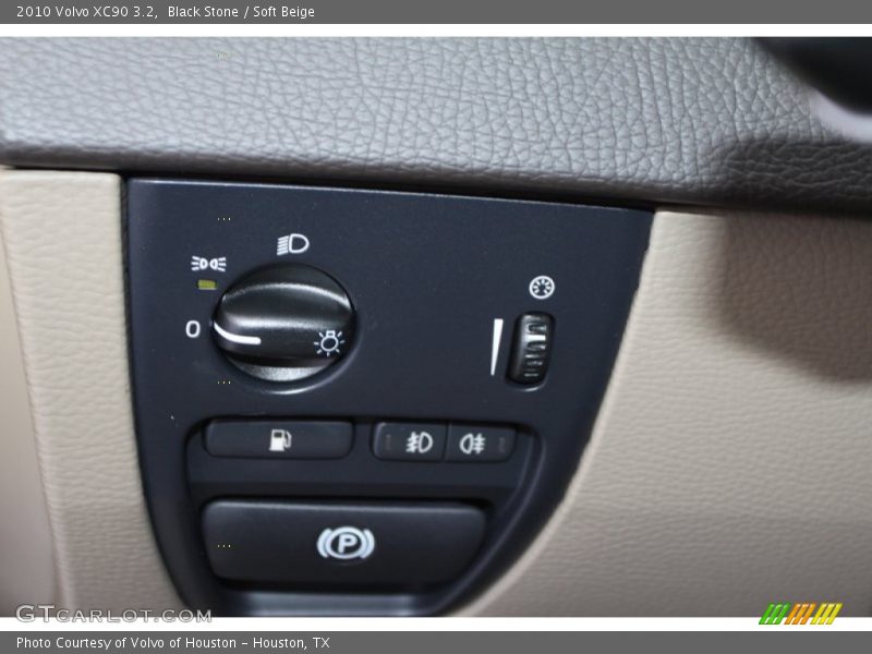 Black Stone / Soft Beige 2010 Volvo XC90 3.2