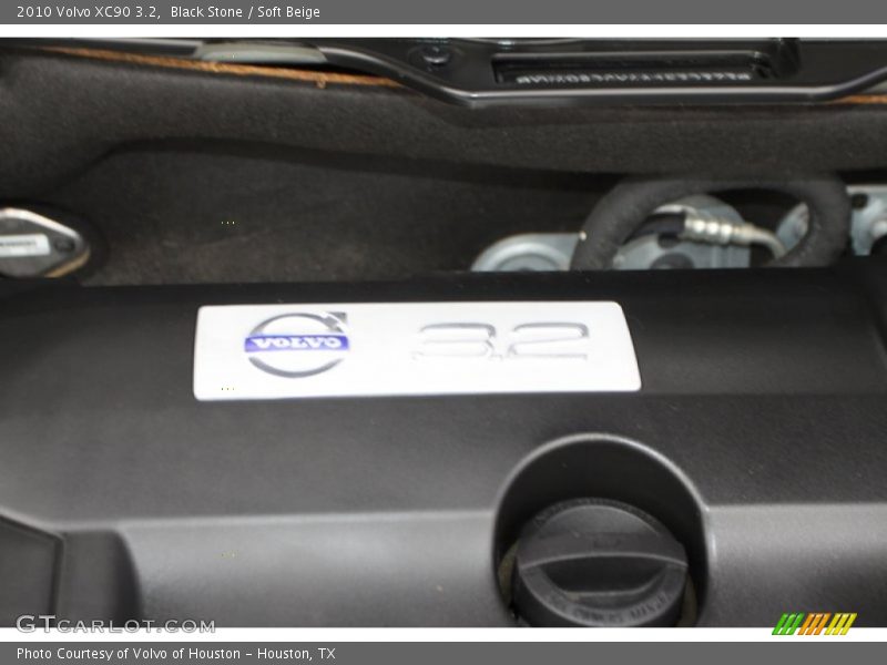 Black Stone / Soft Beige 2010 Volvo XC90 3.2