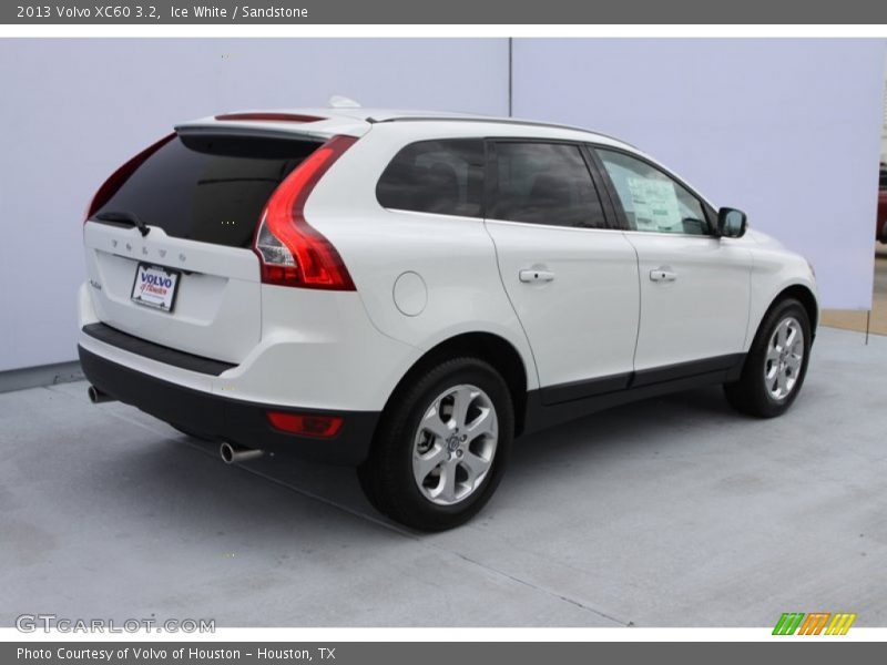 Ice White / Sandstone 2013 Volvo XC60 3.2