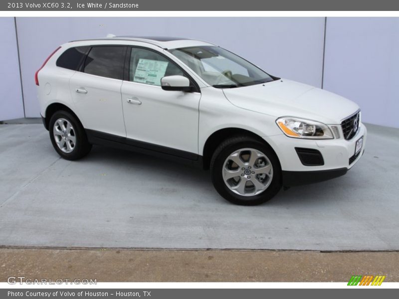 Ice White / Sandstone 2013 Volvo XC60 3.2
